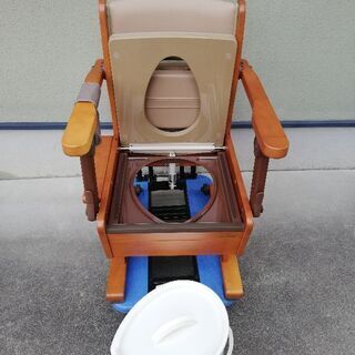 【54450円の商品】家具調 ﾎﾟｰﾀﾌﾞﾙ ﾄｲﾚ　新品未使用の画像