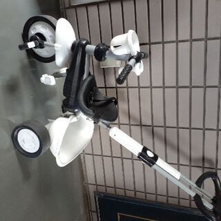 スマートトライク　三輪車