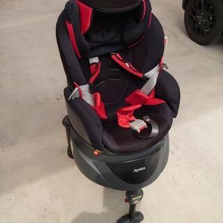 Aprica チャイルドシート 中古
