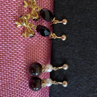 黒　垂れ下がり系イヤリング（2セット）