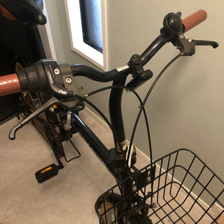 折り畳み自転車 ミニベロ かご付き 自転車 6段ギアの画像