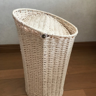★【お取引決定】籐籠　ゴミ箱　蓋付きダストボックスの画像