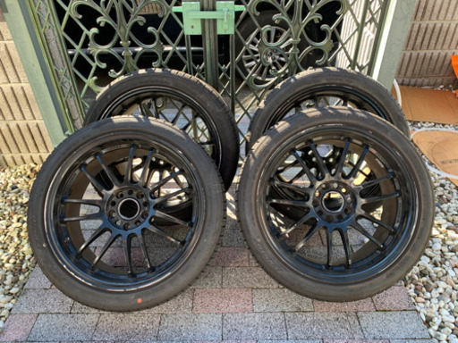 レイズボルクレーシング RE30 18インチ