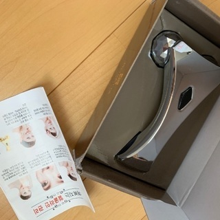 韓国 美顔ローラー