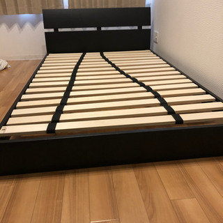 セミダブルローベッド　マットレス付き