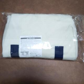 保冷レジリュックの画像