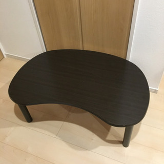テーブル