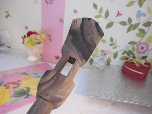 368.000円　銘苅春政氏作沖縄三線黒檀「ゆな型」ケースセット