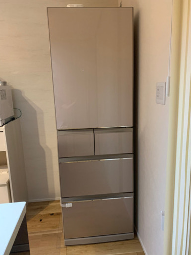 置けるスマート大容量　冷蔵庫　三菱　455L MR-B46C