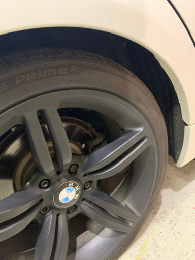 BMW E90など　245/45R18 ブラックホイール