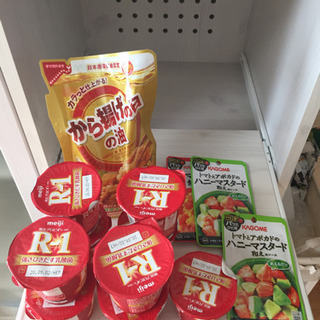食品いろいろ(R-1ヨーグルトなど)