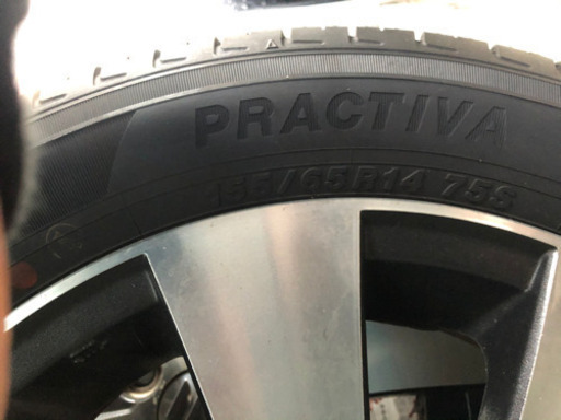 ホイル付きタイヤ