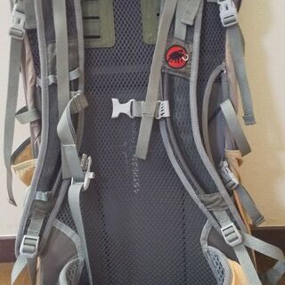 登山ザック マムート クレオンライト45の画像