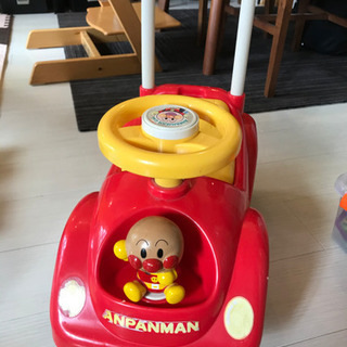 アンパンマン号(手押し車)とベビーチェアのセットの画像