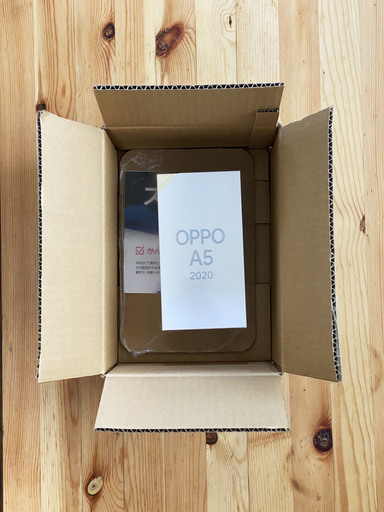 OPPO A5 2020 グリーン 64GB 段ボールからも出していません