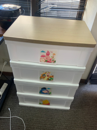 プーさん　衣類収納　4段　中古^ - ^