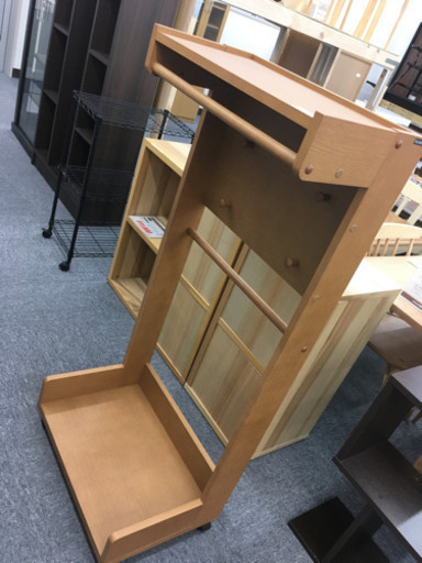 ！ i64 カリモク　ハンガーラック