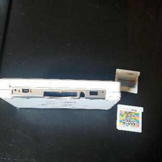 （取引中）3DS（ホワイト、ペンなし）メイドインワリオ・マリオカート７（少し値下げします）の画像