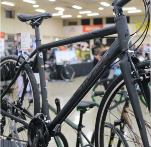 【取引き中】6万円で購入センチュリオン　クロスバイク　お洒落なマットブラック