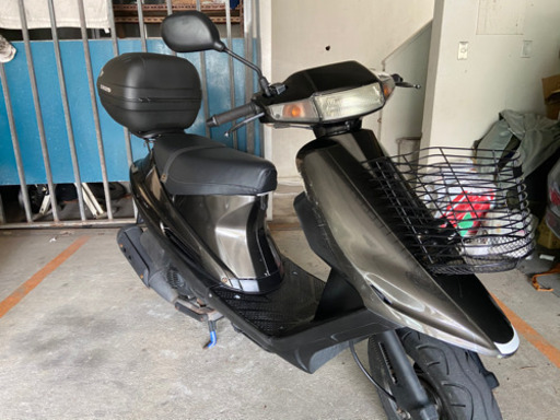 V100 CE13型　6万円（話早い方多少値下げします！）