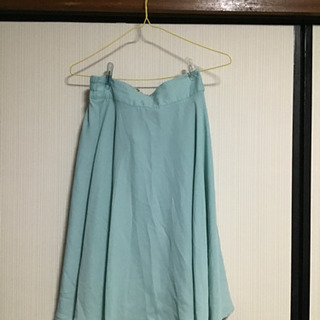 【値下げしました‼️】Mサイズスカート　２枚