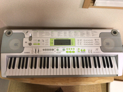 カシオ　キーボード　LK-202TV 電子ピアノ　おまけ付