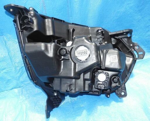 ☆美品/HONDA/ホンダ☆N-BOX/Nボックス/ カスタム 左LEDヘッドライト【STANLEY W3106】 