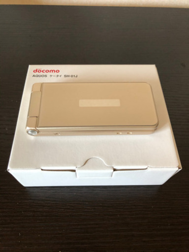 SH-01J 超美品　格安　ガラケー
