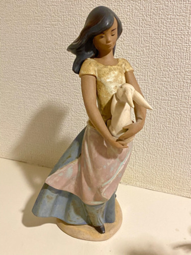 値下げ中★リヤドロNAO うさぎを抱く少女H29㎝★期間限定で