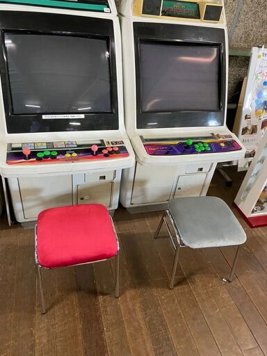 ゲーセン椅子が入荷しました！ツイッターで1週間で100台売った伝説の椅子です！レッドのみあります！