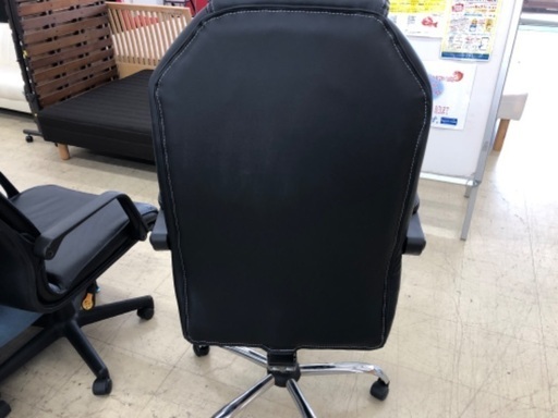 椅子　黒　レザー