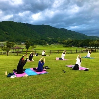 【宮若市】9月 ヨガレッスン 参加者募集🌼の画像