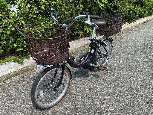 電動自転車 荷台のカゴ付き　数回使用のみ【8月28日（金）引取可能者限定】