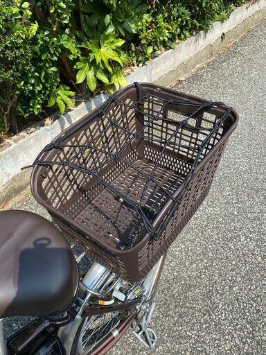 電動自転車 荷台のカゴ付き　数回使用のみ【8月28日（金）引取可能者限定】