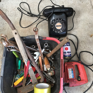 ★決まりました★黒電話や工具一式 ジグソーも動きます。