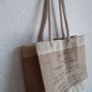 トレジョ　trader　joes　バッグ　新品タグ付き　＆　trader　joes　紙袋×5の画像