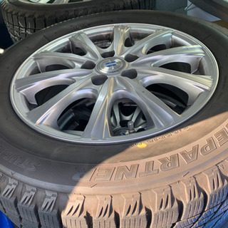 プリウス スタッドレス 195/65/15 製造2016年！ バリ溝！ プリウス スタッドレス 195/65/15 製造2016年！ バリ溝！