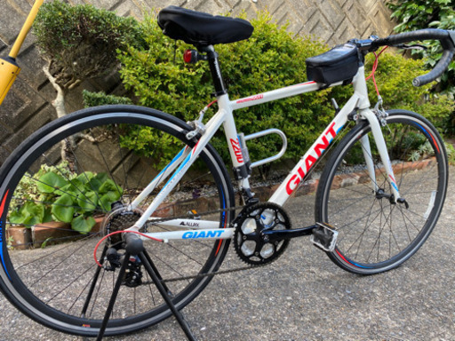 屋内保管　ジャイアントロードバイク　雨天未走行