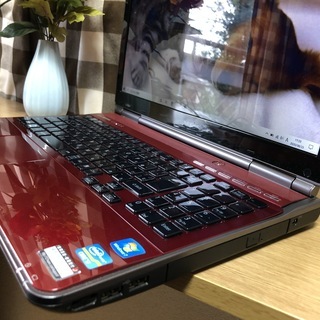 ☆彡値下げＷｅｂカメラUSB接続付き・新品SSD240GB☆超高速i7第二世代/人気ＮＥＣ/Win10 64bit/Office2019付/15.6ｲﾝﾁ/メモリ８ＧＢ/無線/DVD・ＣＤ再生ソフト付・クリスタルレッド　No.2103001の画像