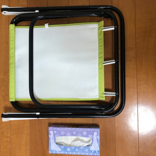 折り畳みパイプイスの画像