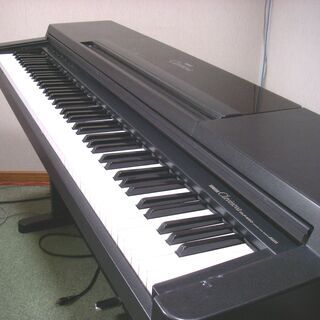 ●ヤマハ・クラビノーバ  CLP-550　88鍵　椅子付き