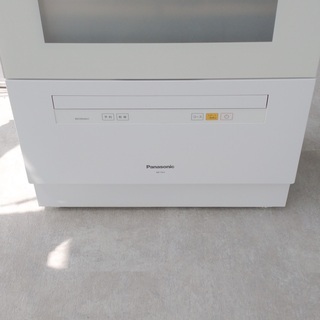 Panasonic パナソニック 食器洗い乾燥機 NP-TH1-W 付属品あり 2017年製