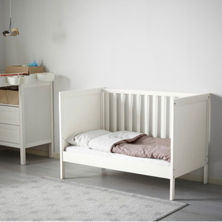 IKEA ベビーベッド(SUNDVIK スンドヴィーク)