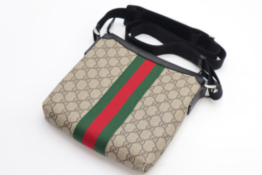《GUCCI/GGスプリーム フラット メッセンジャー》ABランク 美品