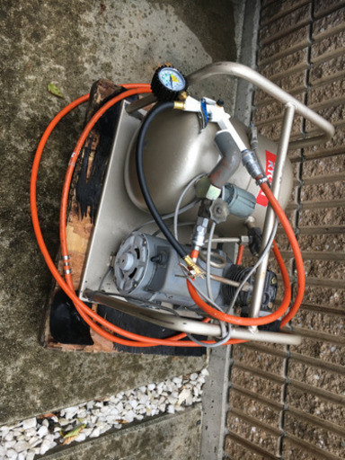 ✩値下げ❗❗値段交渉可✩リョービ　RCP-400 エアーコンプレッサー　美品　台車付き☆