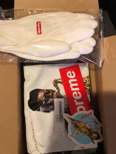 シュプリーム  Tシャツ　新品未使用