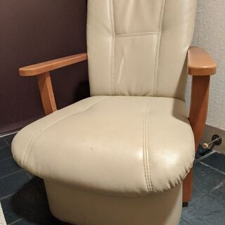 1人用ソファ差し上げます！！