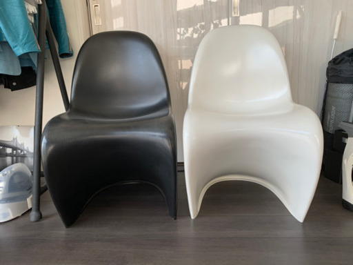 PANTONE パントンチェア　2脚　受け渡し日時相談