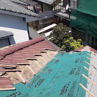 太陽光設置、瓦屋根工事