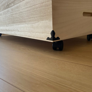 キャスター付き化粧箱の画像